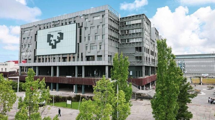 Edificio de la biblioteca en el campus de Leioa de la EHU.