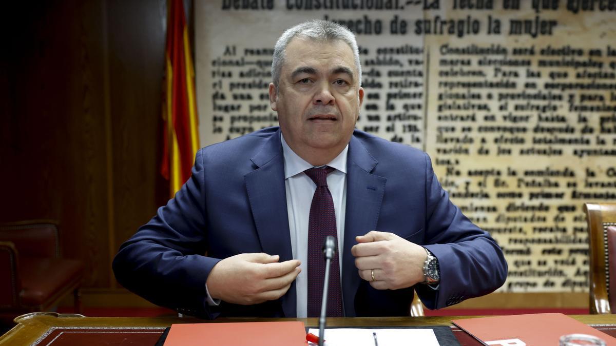 El secretario de Organización del PSOE, Santos Cerdán, en la comisión de investigación del Senado.