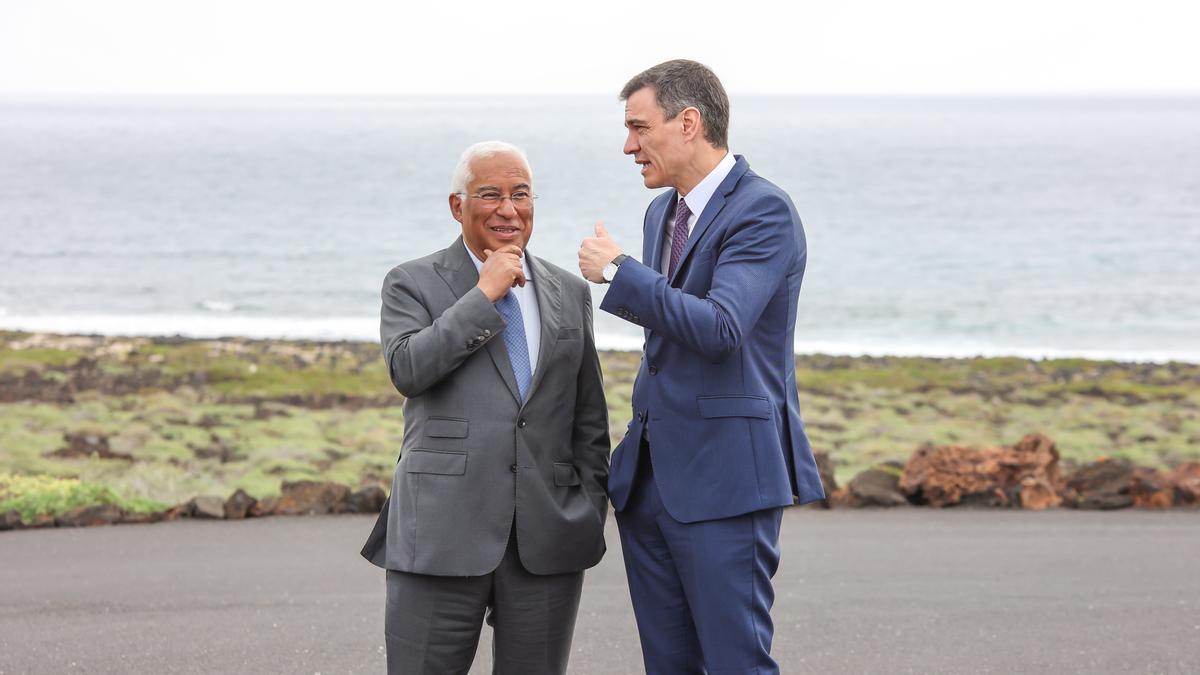 El primer ministro en funciones de la República Portuguesa, António Costa, con Pedro Sánchez en una foto de archivo