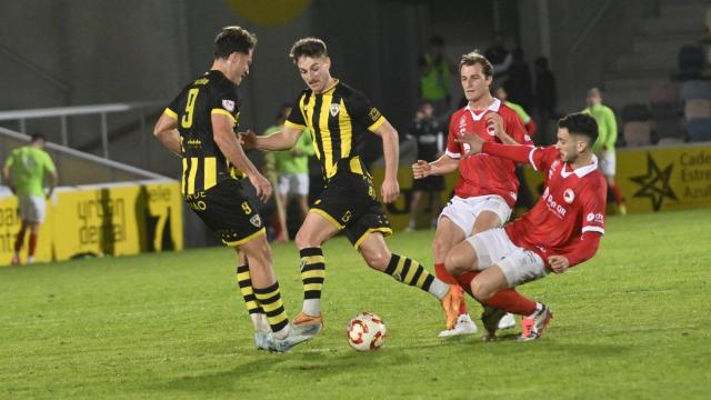 El Barakaldo regresó al triunfo ante su gente tras dos tropiezos consecutivos. / OSKAR GONZÁLEZ El Barakaldo regresó al triunfo ante su gente tras dos tropiezos consecutivos. / OSKAR GONZÁLEZ