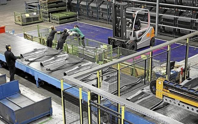 Las empresas mantienen el pulso de la inversión a pesar de la caída del crédito. | FOTO: J. LAZKANO