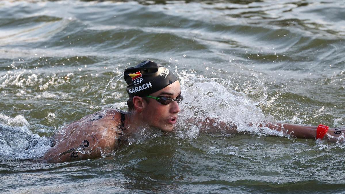 Carlos Garach durante los 10 kilómetros en aguas abiertas.