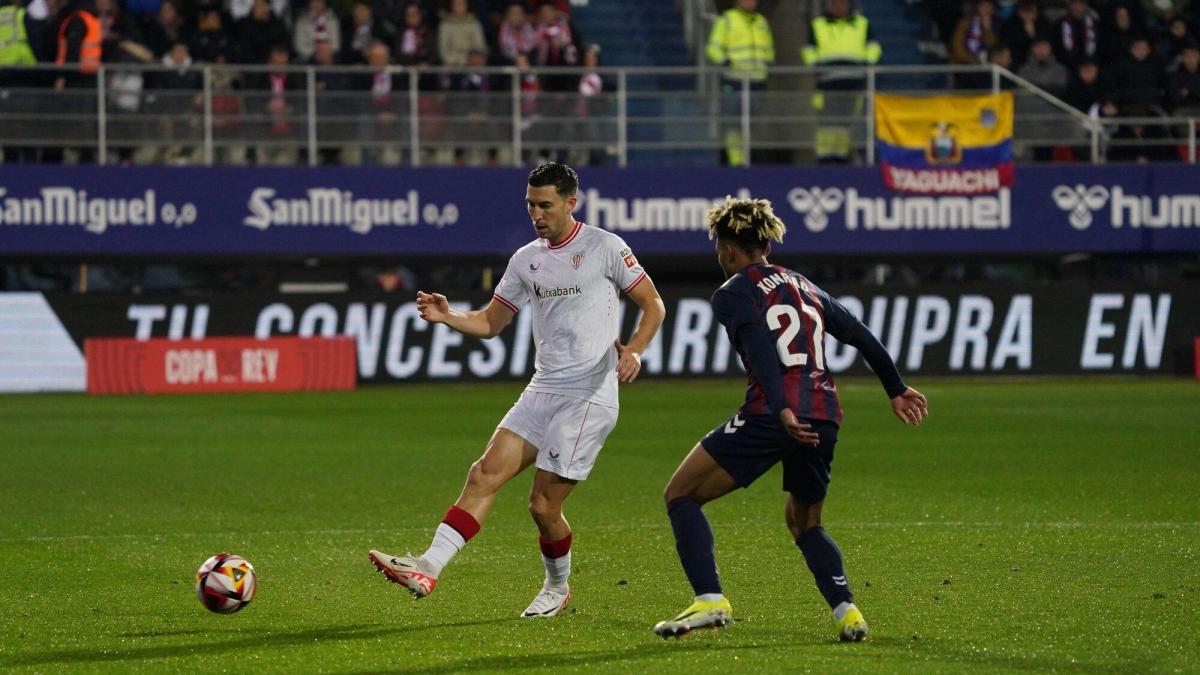 Pasaje del Eibar-Athletic de ayer que supuso el pase de los rojiblancos a octavos de final