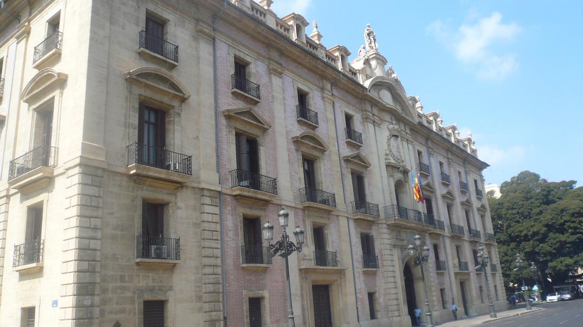 El juicio se celebra en el Tribunal Superior de Justicia de Valencia.