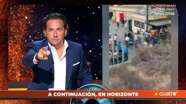 Iker Jiménez cambia sus vacaciones por la crisis migratoria de Ceuta.