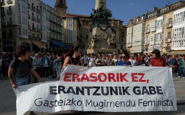 Concentración en Vitoria-Gasteiz por el asesinato de Maialen.