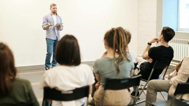 Hazilan+ ofrece un itinerario de formación integral con competencias demandas por las empresas.