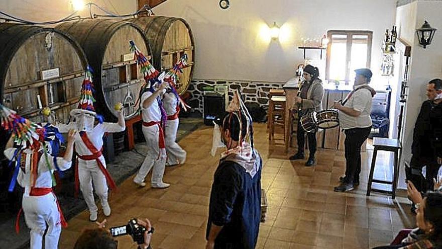 Sagardantza en la sidrería Larraldea.
