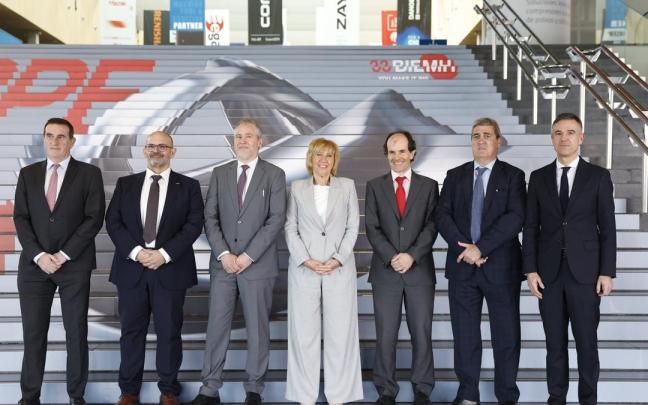 Representantes de la organización de la Bienal, en la presentación hoy del evento.