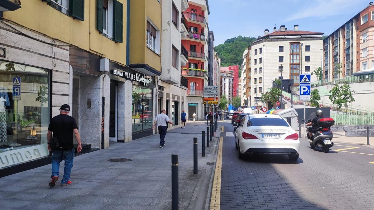 Vista del centro de la ciudad armera, a la altura de Errebal Plazia.