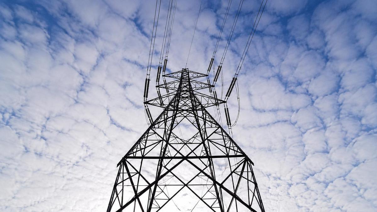 Torre del tendido eléctrico en Reino Unido.