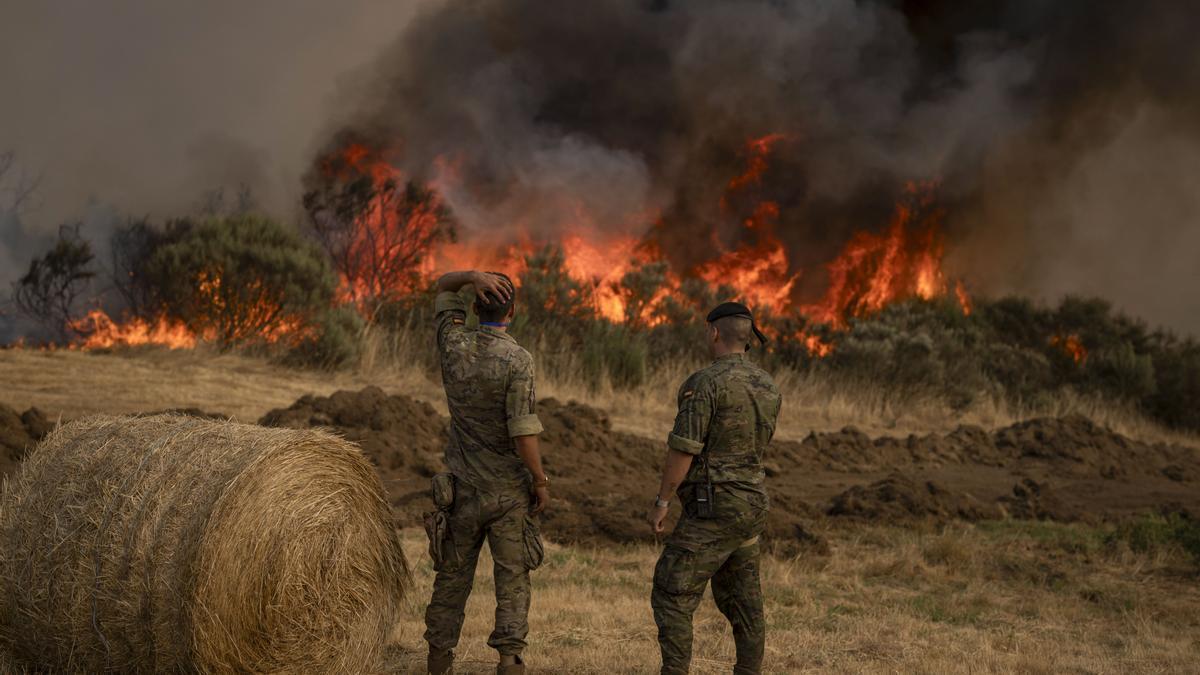 Incendios en Ourense: labores de extinción en un nuevo fuego declarado en A Gudiña