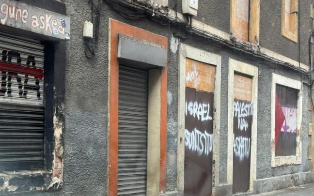 Pintadas en las calles zornotzarras