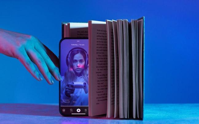Muchas editoriales recurren a la inteligencia artificial para desarrollar las portadas de sus libros.