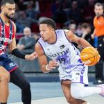 Melwin Pantzar intenta penetrar ante Luwawu-Cabarrot./ ACB PHOTO/M.ESCRIBANO