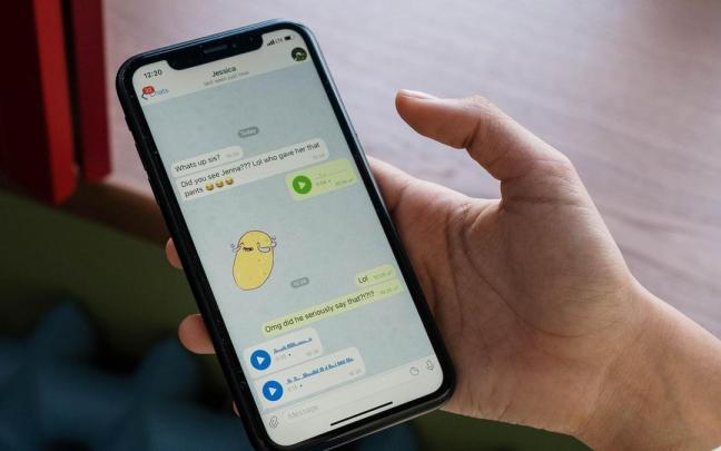La Policía recuerda que las estafas digitales se adaptan constantemente a las nuevas funciones de las aplicaciones y a los hábitos de los usuarios.