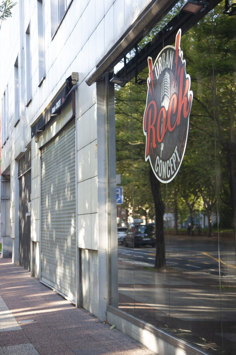 Fachada de la Urban Rock Concept.