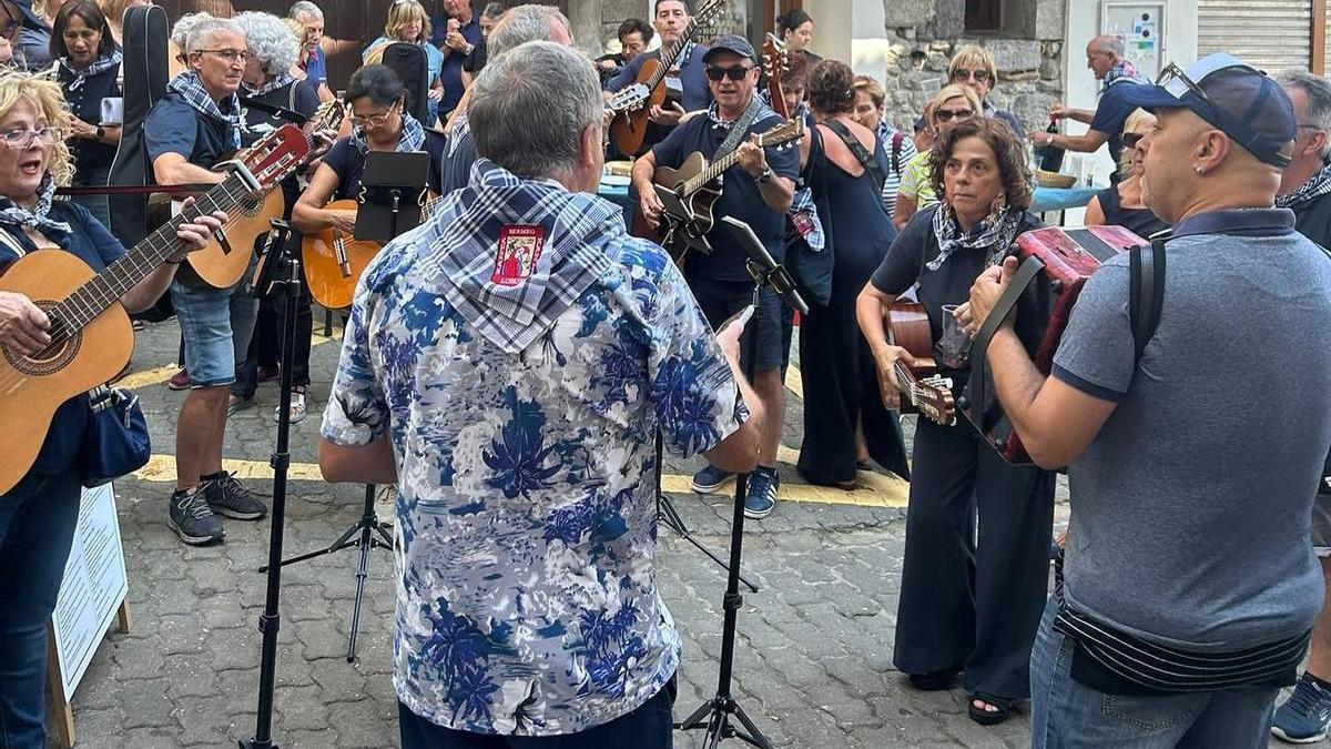 Igandean Kalez kale kantari ekimena izango da