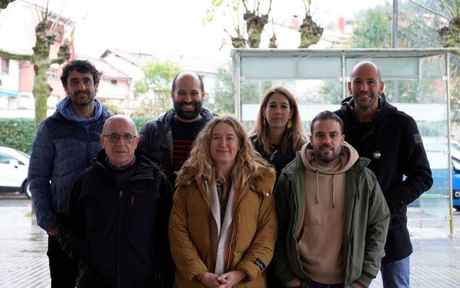 Alcaldes y alcaldesas de Debagoiena reclaman a la Diputación una solución "urgente" al transporte público en la comarca.