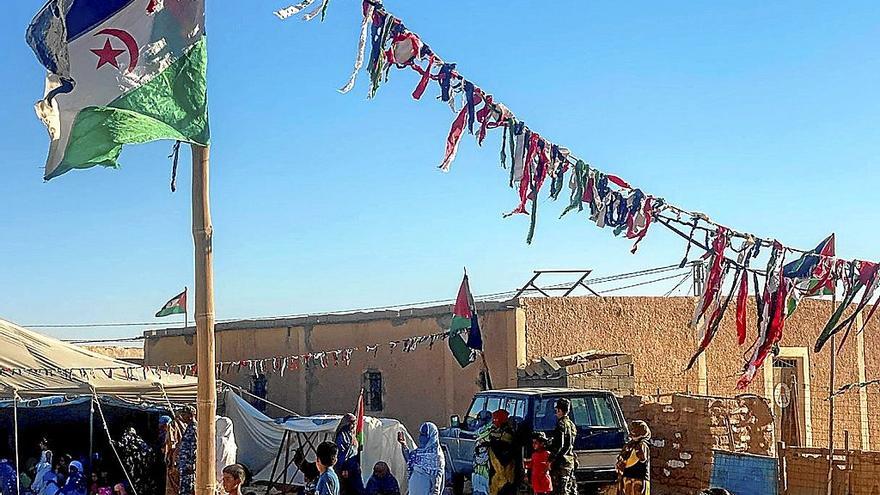 Celebraciones en los campamentos de refugiados saharauis de Tinduf. | FOTO: EFE