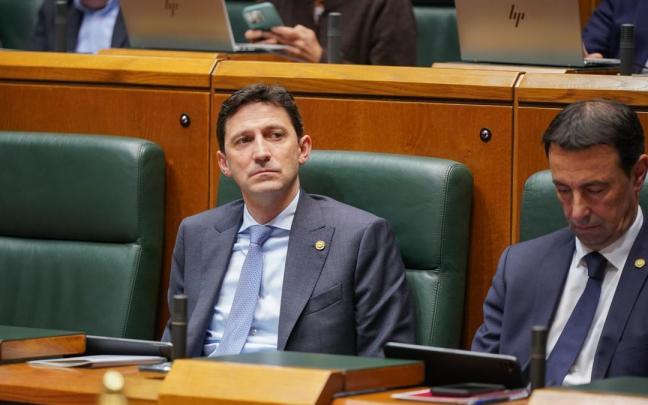 El consejero de Hacienda y Finanzas, Noël d'Anjou.