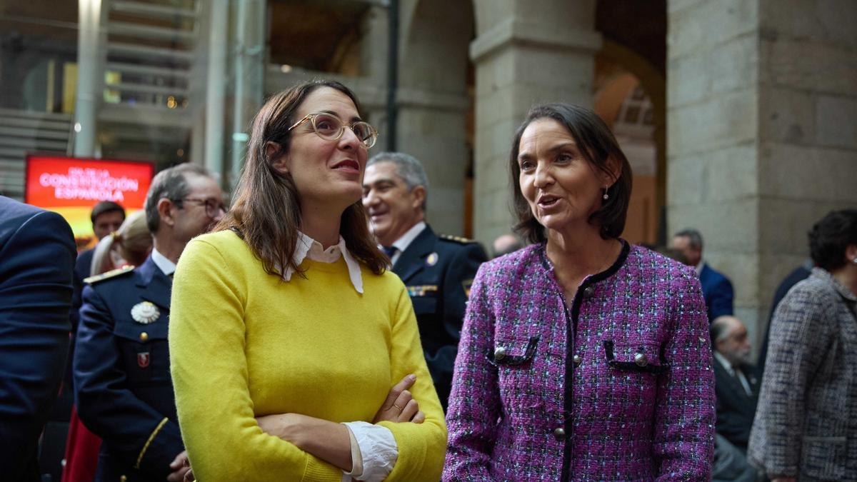 La portavoz de Más Madrid en el Ayuntamiento, Rita Maestre y la portavoz del PSOE en el Ayuntamiento de Madrid, Reyes Maroto