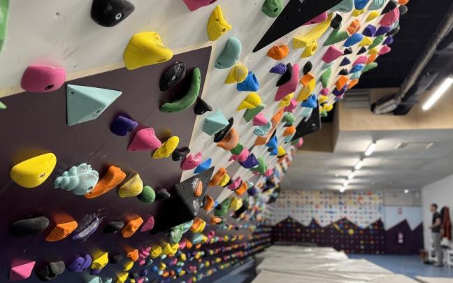 El rocódromo del frontón Uarkape, recientemente reformado.