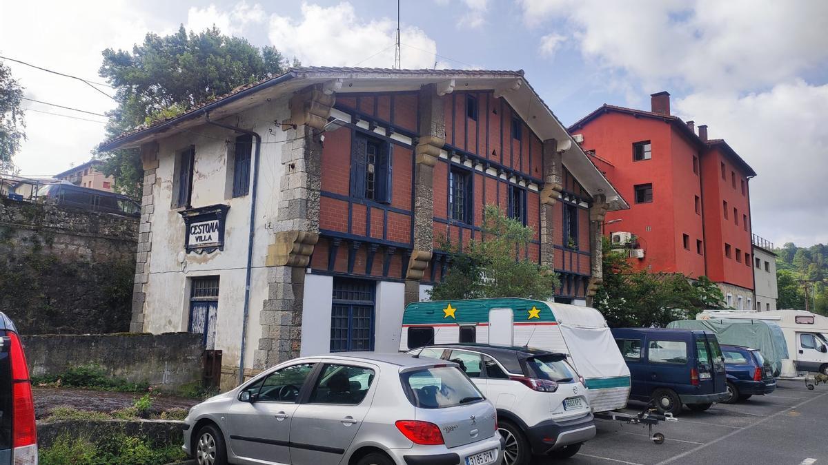 El espacio conocido como la Estación albergará la zona para el aparcamiento y pernocta de autocaravanas en Zestoa