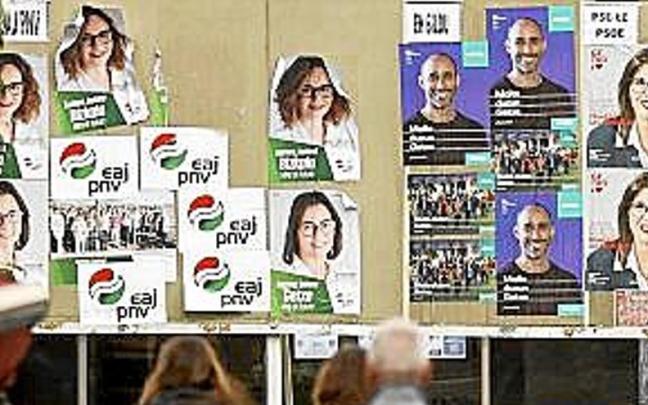 Gente caminando. | FOTO: EFE Gente caminando. | FOTO: EFE
