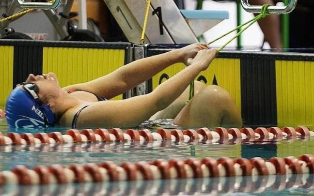 Arrigorriaga y la Asociación Haszten trabajan en la creación de una Escuela de Natación Adaptada