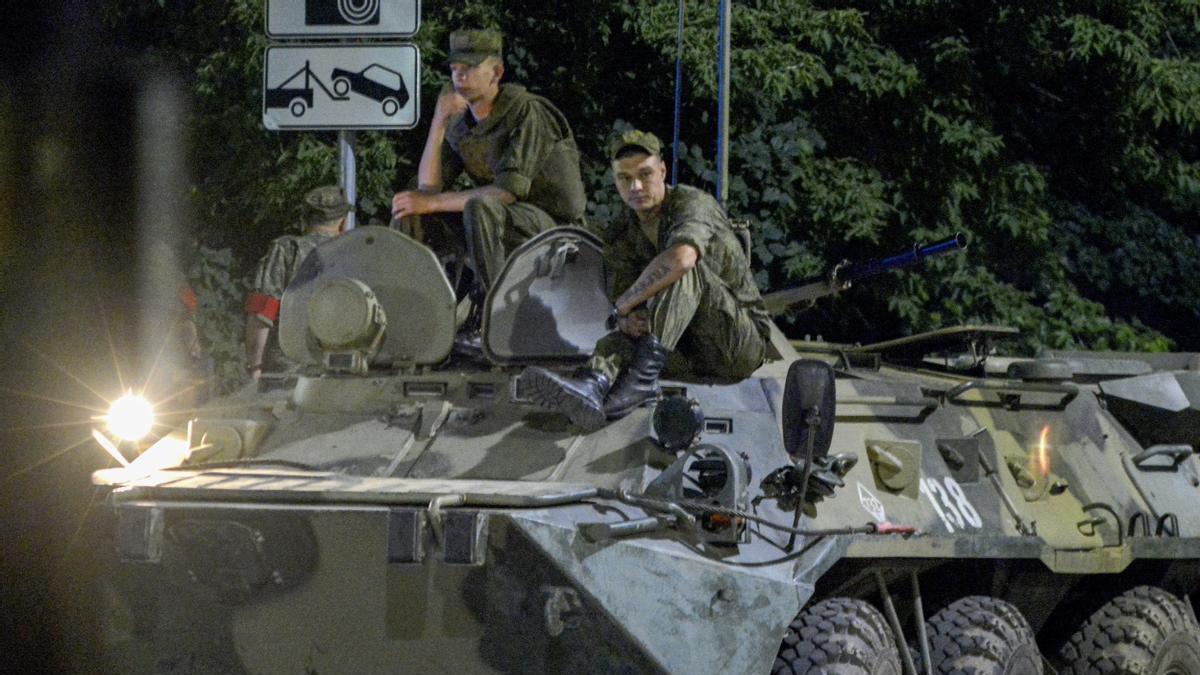 Un tanque de Wagner en la ciudad de Rostov.