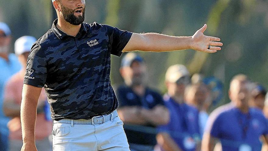 Jon Rahm lamenta un putt fallado ayer en su segunda vuelta en Bay Hill. | FOTO: AFP