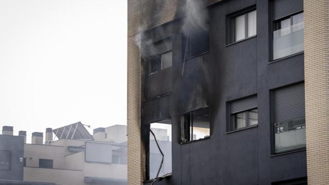 Fachada de la vivienda que ha sufrido la explosión.