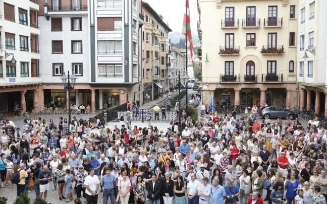 Protesta en Zarautz por la agresión sexual sufrida por una menor