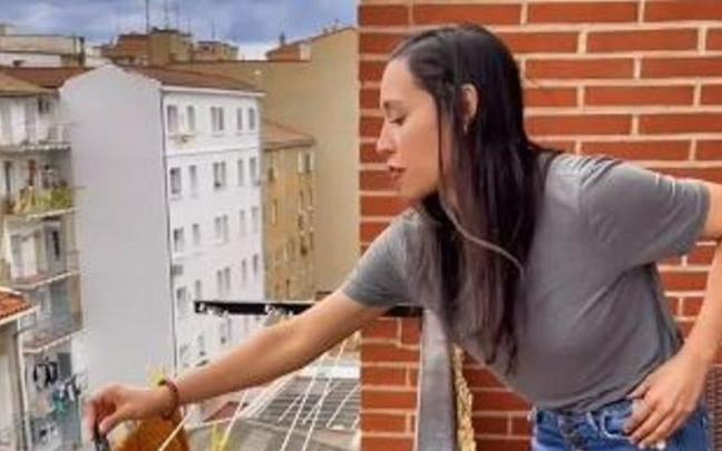 La protagonista del vídeo. La protagonista del vídeo.