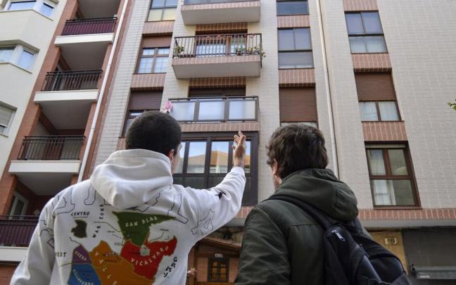 El programa está enmarcado en la Estrategia Vasca 2030 para favorecer la Emancipación Juvenil y persigue adelantar la edad media de emancipación, situada en los 30,2 años en Euskadi. / Maider Goikoetxea El programa está enmarcado en la Estrategia Vasca 2030 para favorecer la Emancipación Juvenil y persigue adelantar la edad media de emancipación, situada en los 30,2 años en Euskadi.