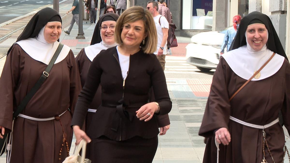 Exmonjas de Belorado declaran ante el Juzgado de Instrucción número 5 de Bilbao, acompañadas de su abogada, Norma Riaño.