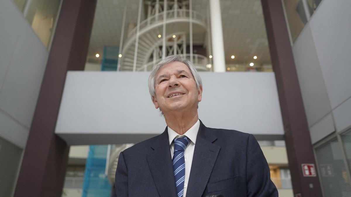 Juan Manuel Sinde reconoce que la evolución del movimiento cooperativo en Euskal Herria ha sido espectacular.