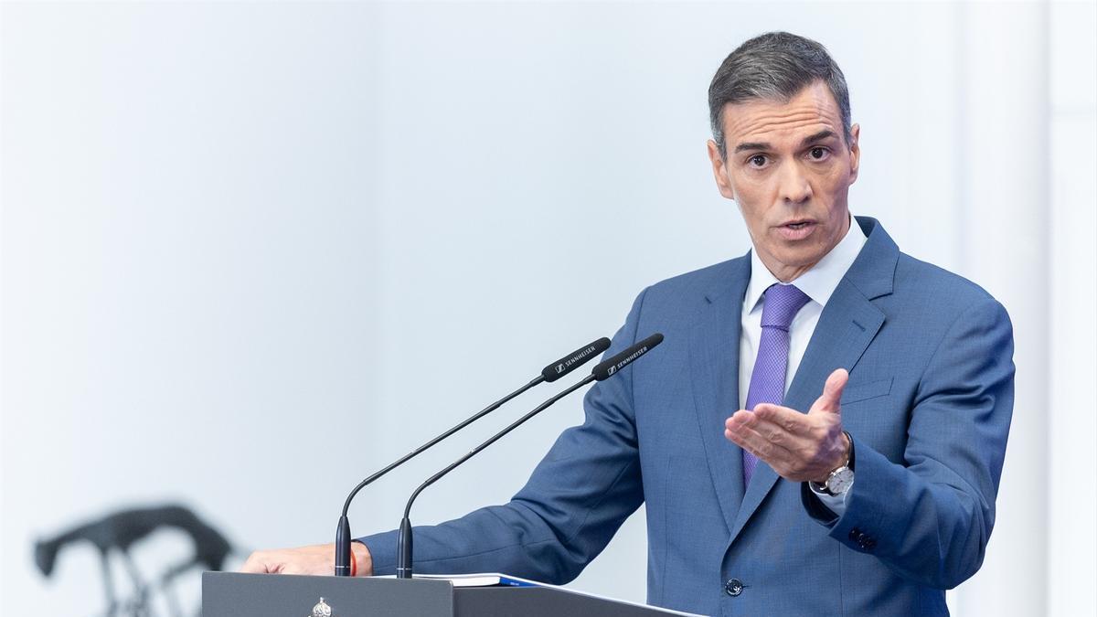 El presidente del Gobierno, Pedro Sánchez, comparece ante los medios de comunicación para hacer balance del curso político, a 28 de julio de 2025.