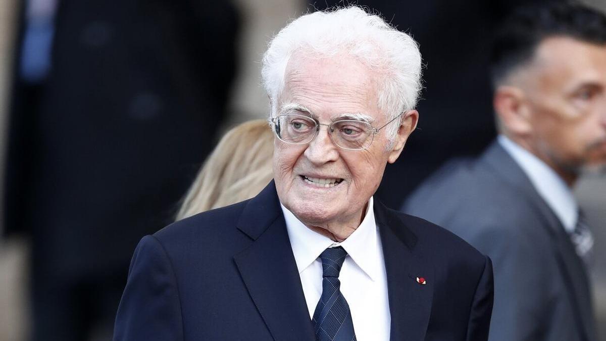 Fallece a los 88 años el ex primer ministro socialista Lionel Jospin.