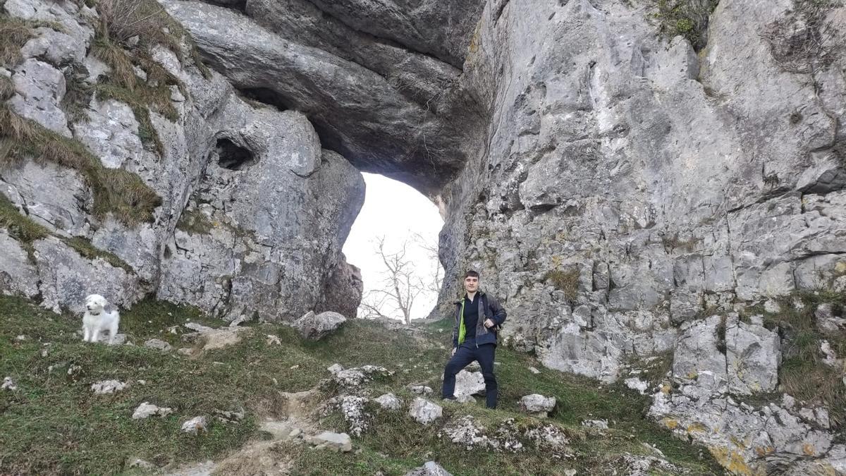 Ekhi a la salida de Atxulo.jpeg