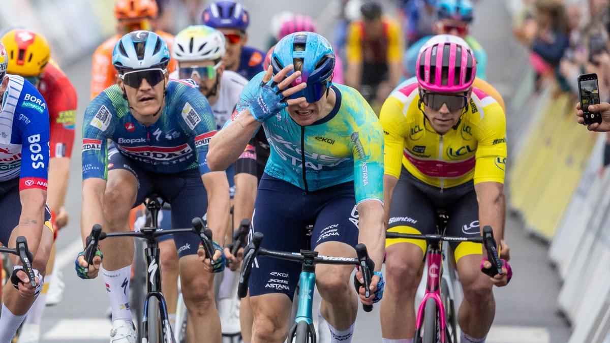 Kanter muestra su emoción.