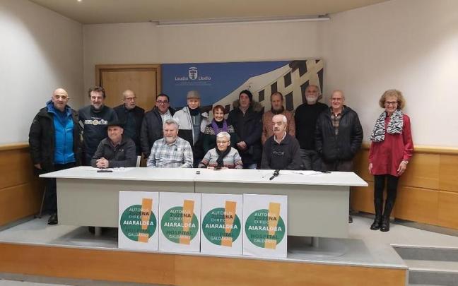 Pensionistas Aiaraldea exigiendo bus directo a hospital Galdakao / Cedida Pensionistas Aiaraldea exigiendo bus directo a hospital Galdakao