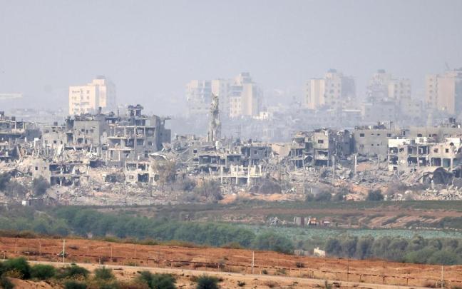 Edificios destruidos por los ataques en el norte de la Franja de Gaza