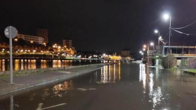Esta madrugada ya se han producido desbordamientos debido a las mareas vías en muchos puntos de a geografía vasca.