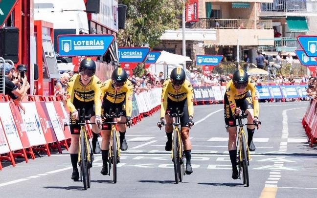 El Jumbo logró vencer la crono por equipos. El Jumbo logró vencer la crono por equipos.
