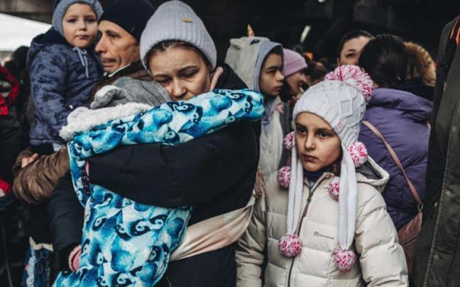 Refugiados ucranianos huyendo de la guerra. Refugiados ucranianos huyendo de la guerra.