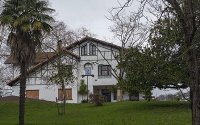 Edificio del parque Ave María