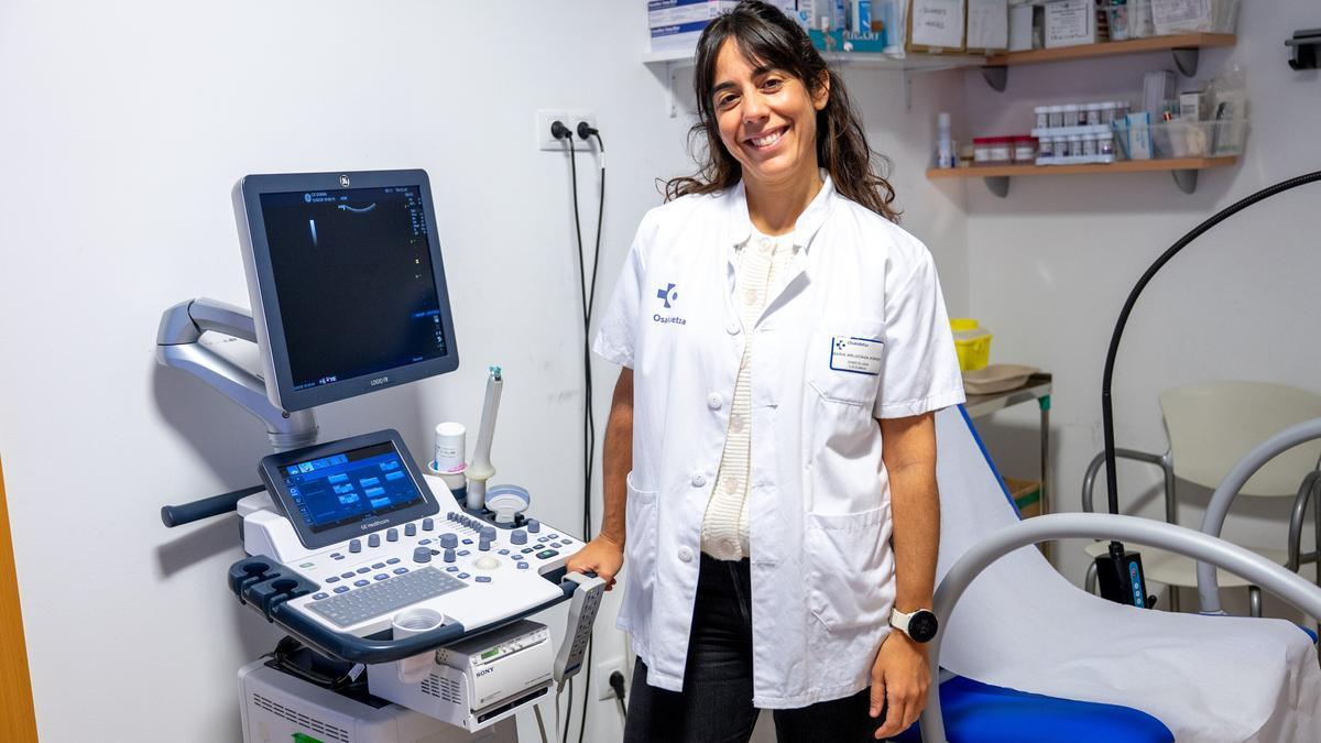 Benetan zer den ulertzeko eta ideia okerrak desegiteko, Maria Arluziagaarekin hitz egin dugu, Donostia Unibertsitate Ospitalean ginekologoa eta Lehen Mailako Arretan Zumaian, Osakidetzaren barruan.