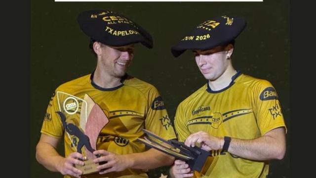 Urreisti y Basque, en el podio del Cesta All Star.